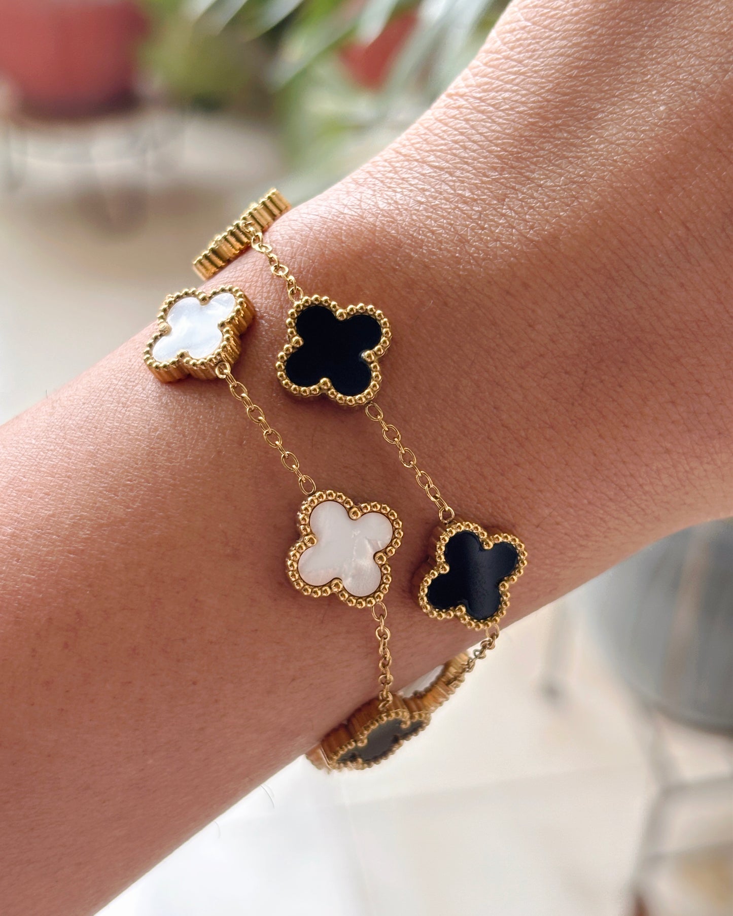 Reversible Black White Clover Bracelet