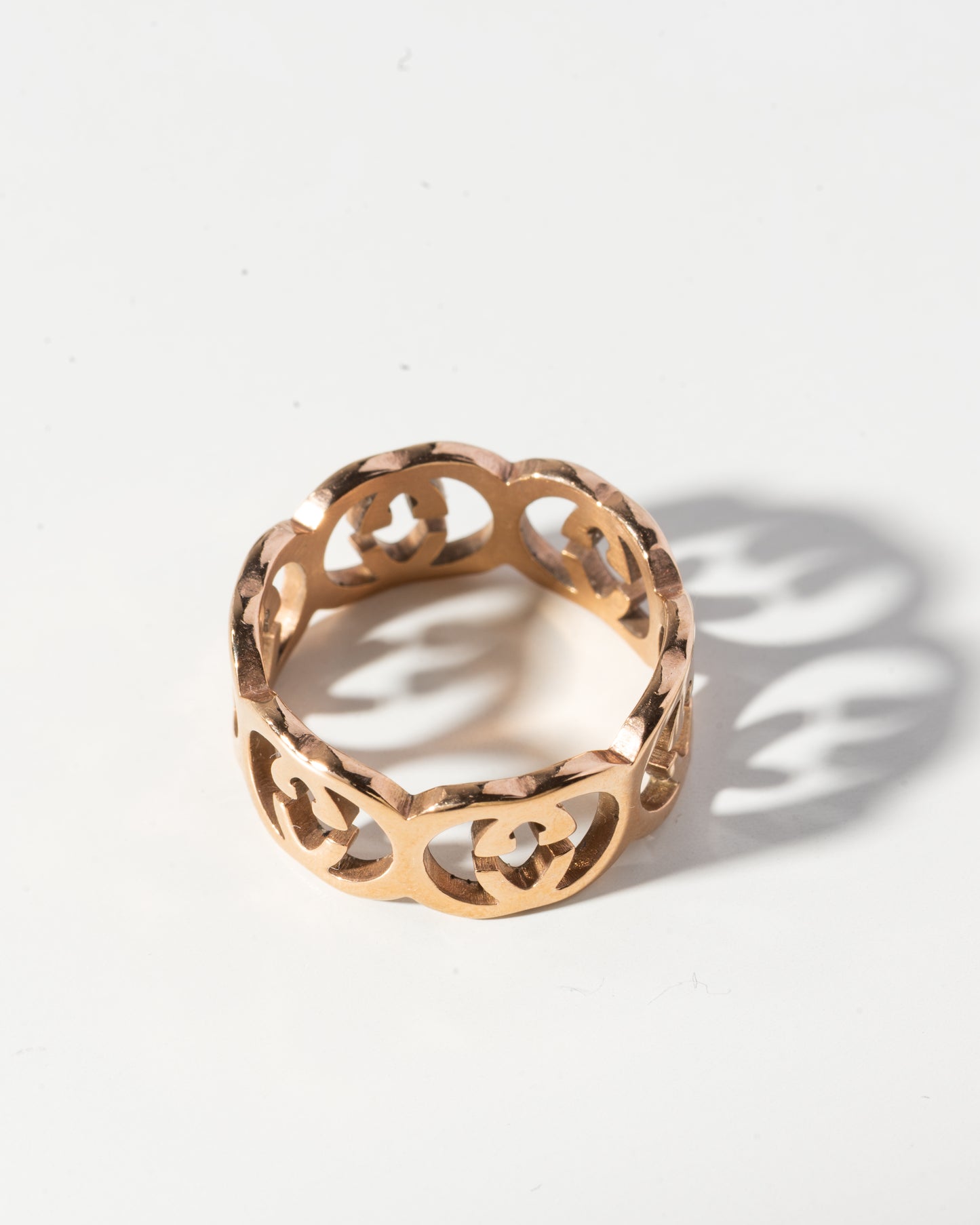 Gellen Laced Ring