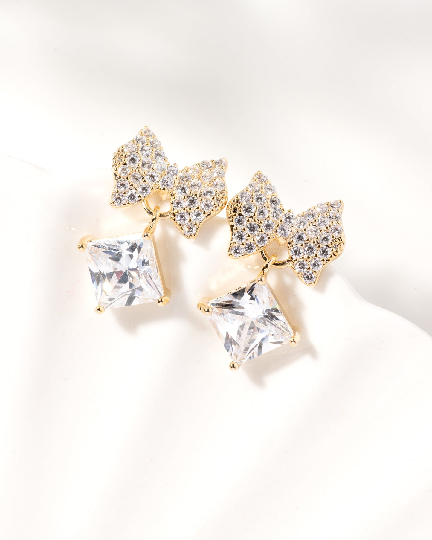 Icy Bow Dangles ( Gold )