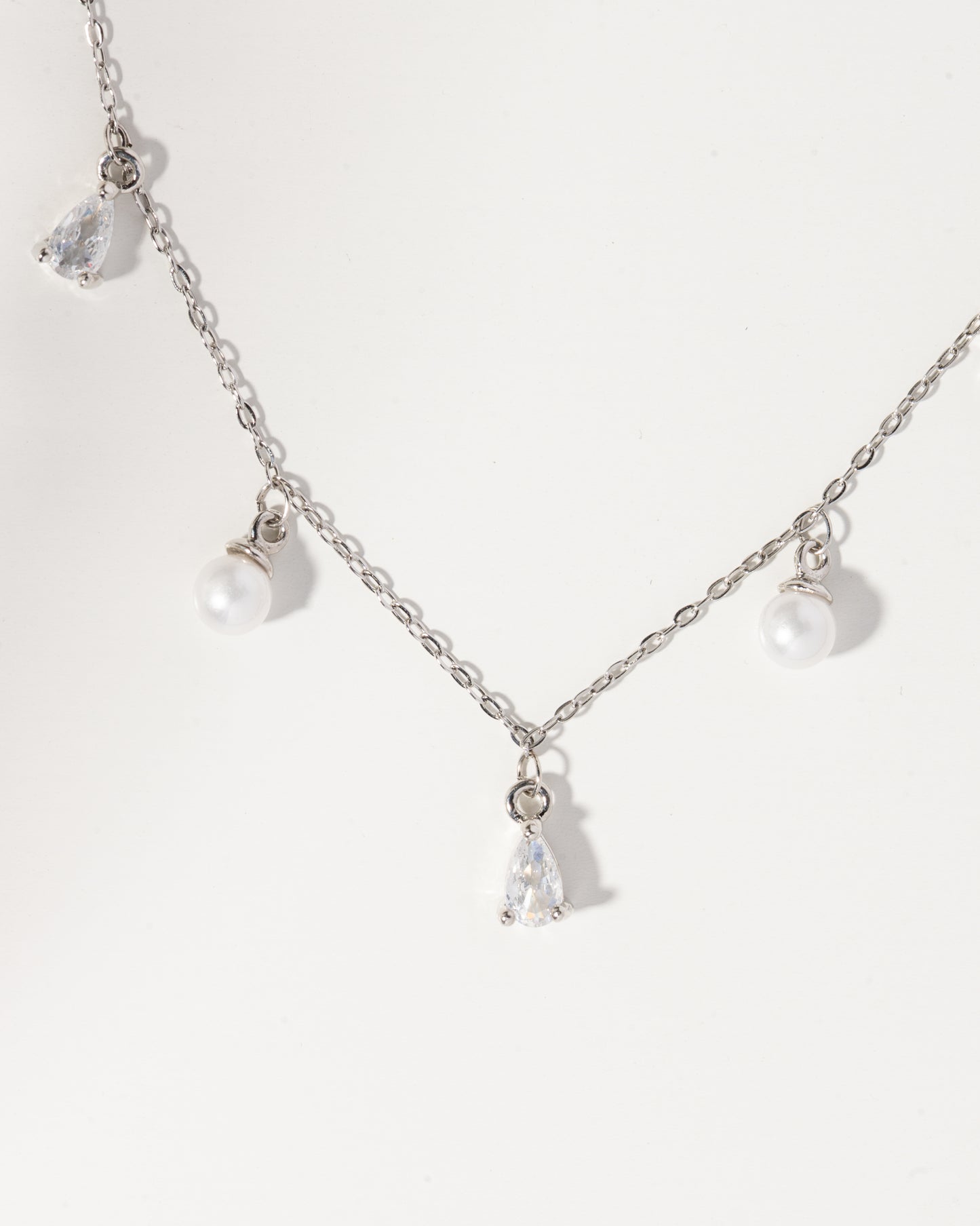 Diamond and Pearl Dainty Necklace