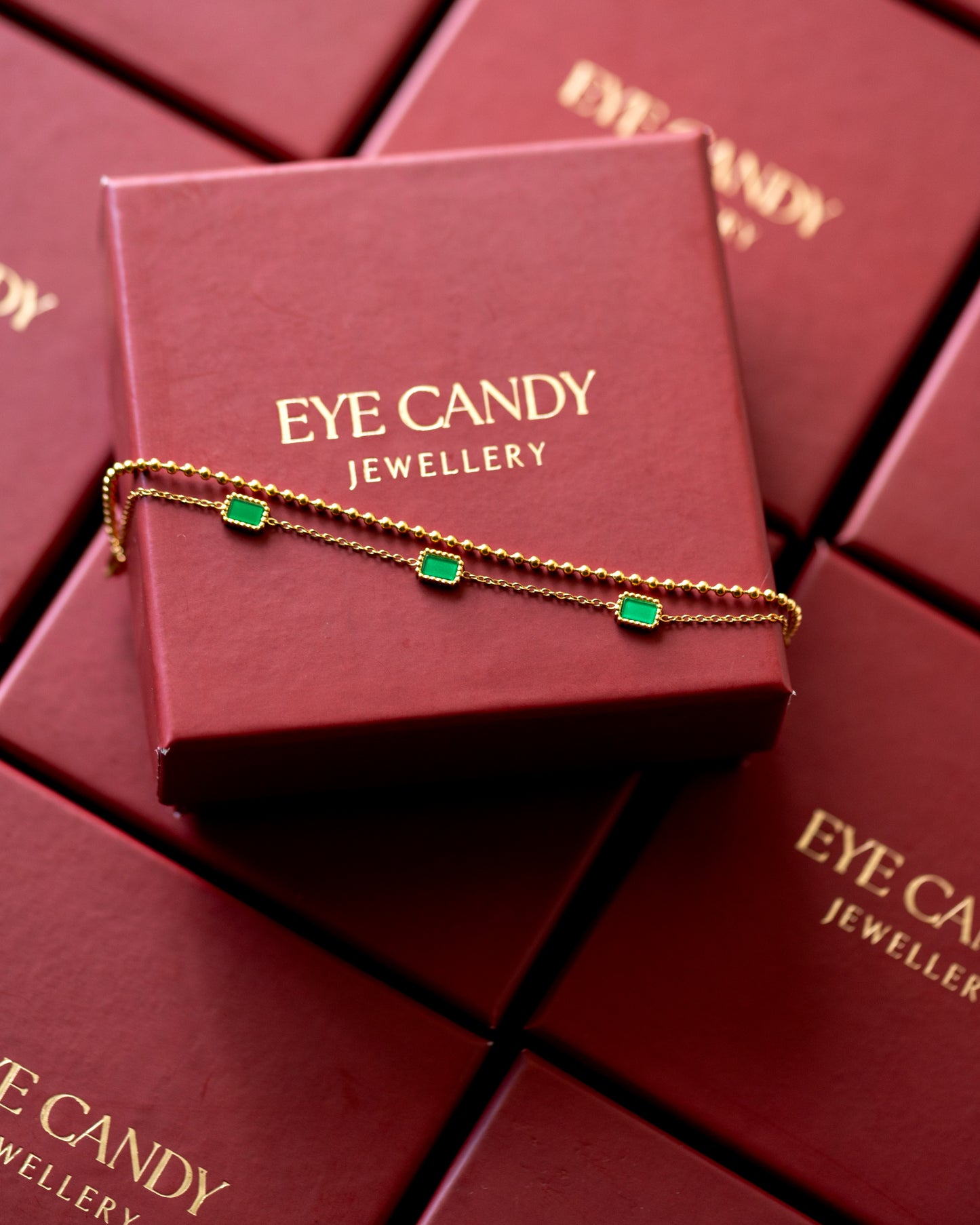 Emerald dainty Bracelet