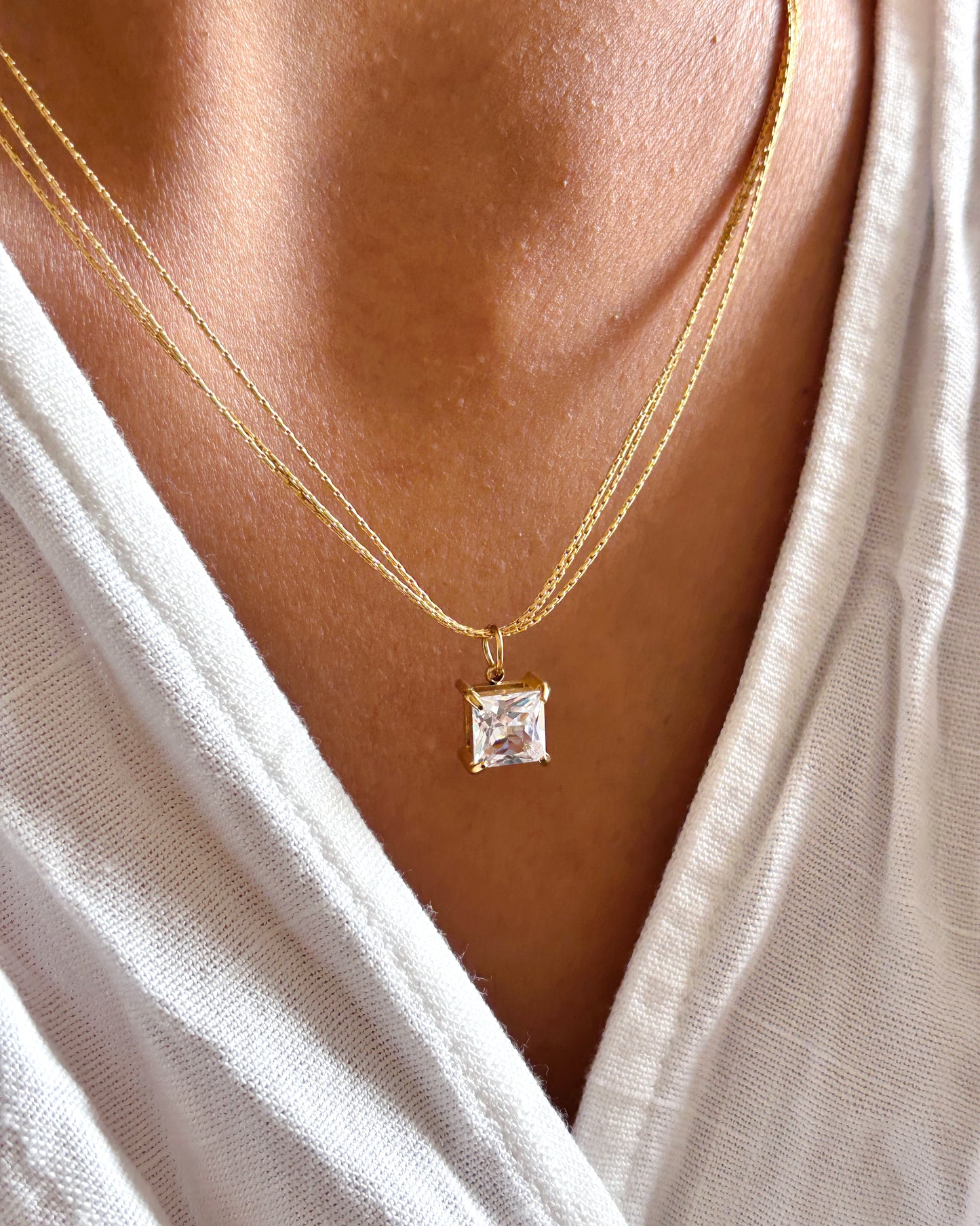 Thread Chain Diamond Necklace