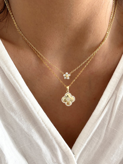 Diamond Clover