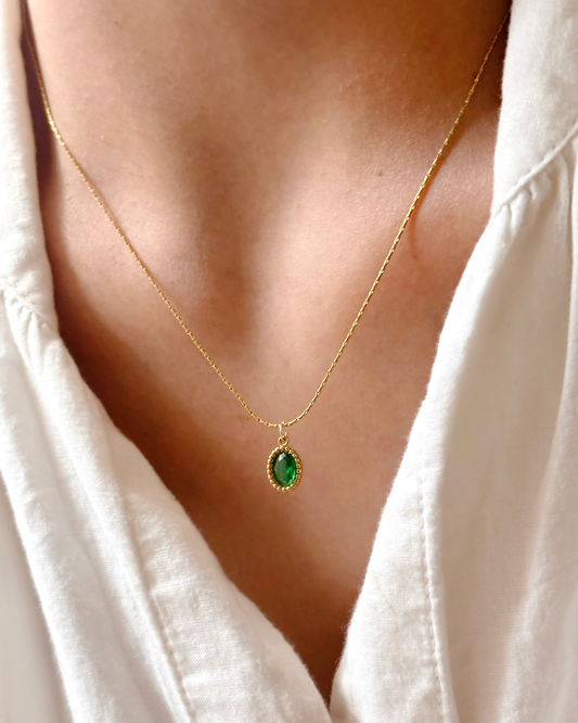 Emerald Dainty Pendent