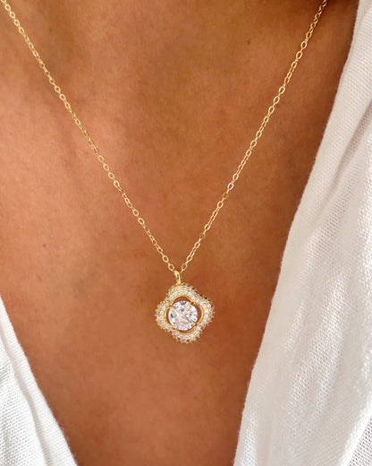 Icey Diamond Clover