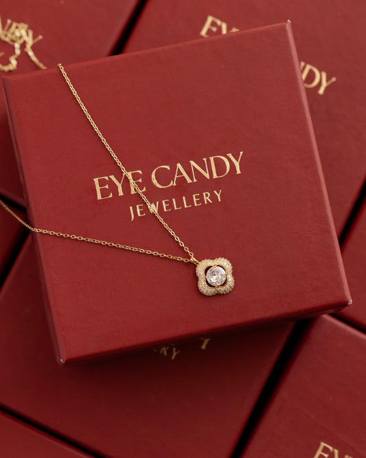 Icey Diamond Clover