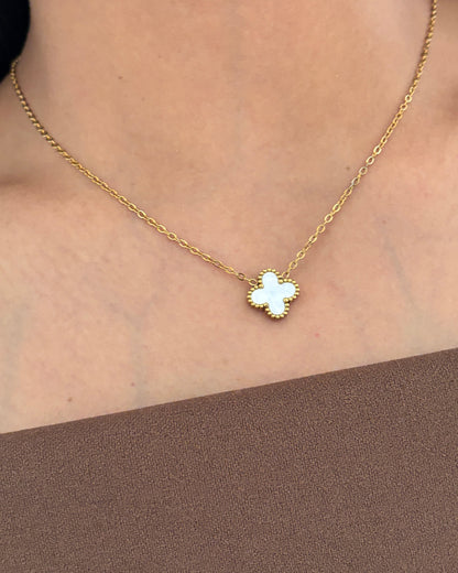Double Sided Clover Necklace( Black & White )
