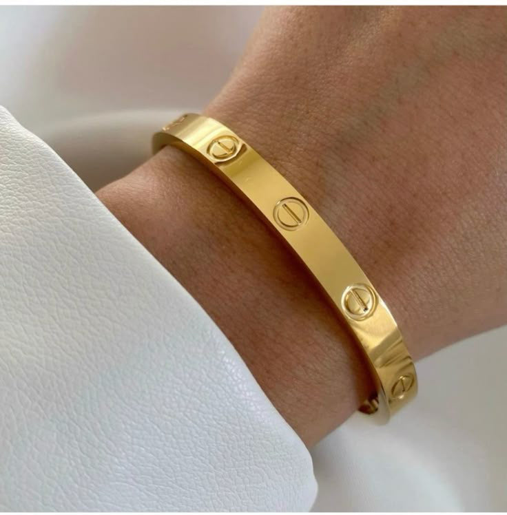 Love Cuff Gold Bracelet