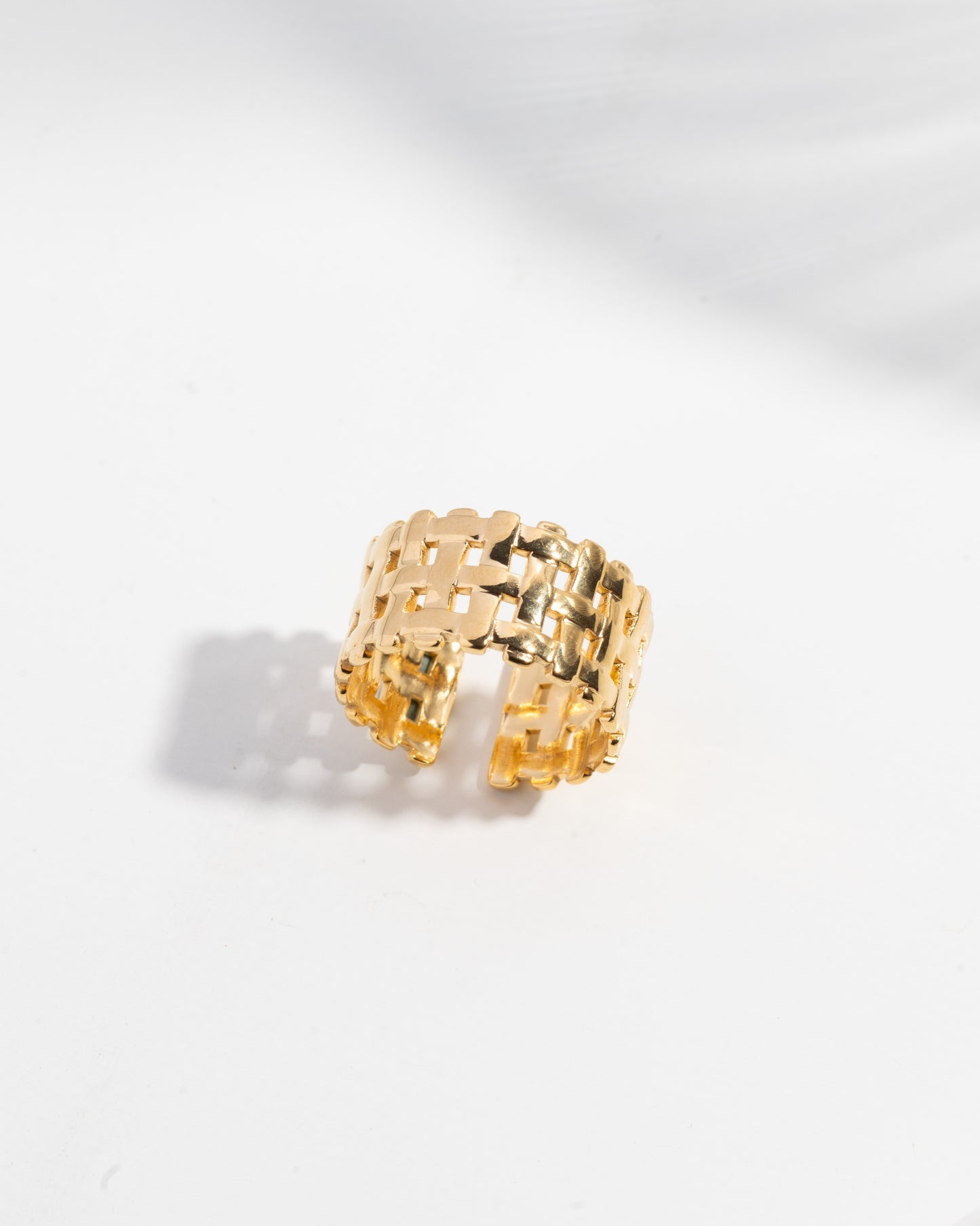 Mesh Statement Ring