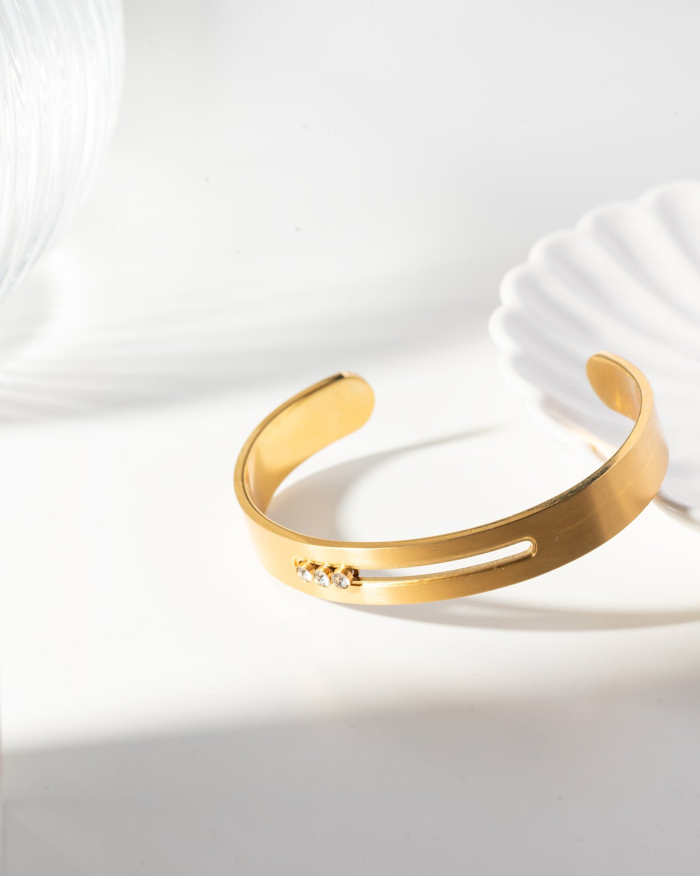 Dancing Diamond Cuff