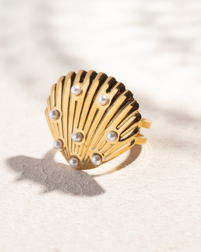 Pearlie Shelly Ring
