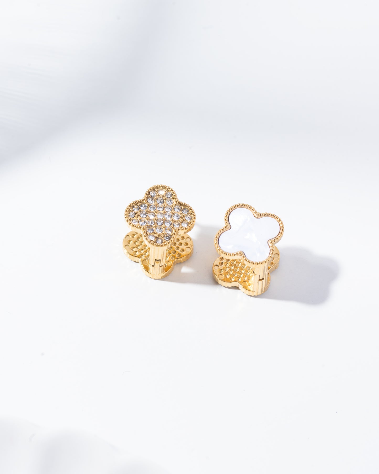 White and Gold Reversible Clover