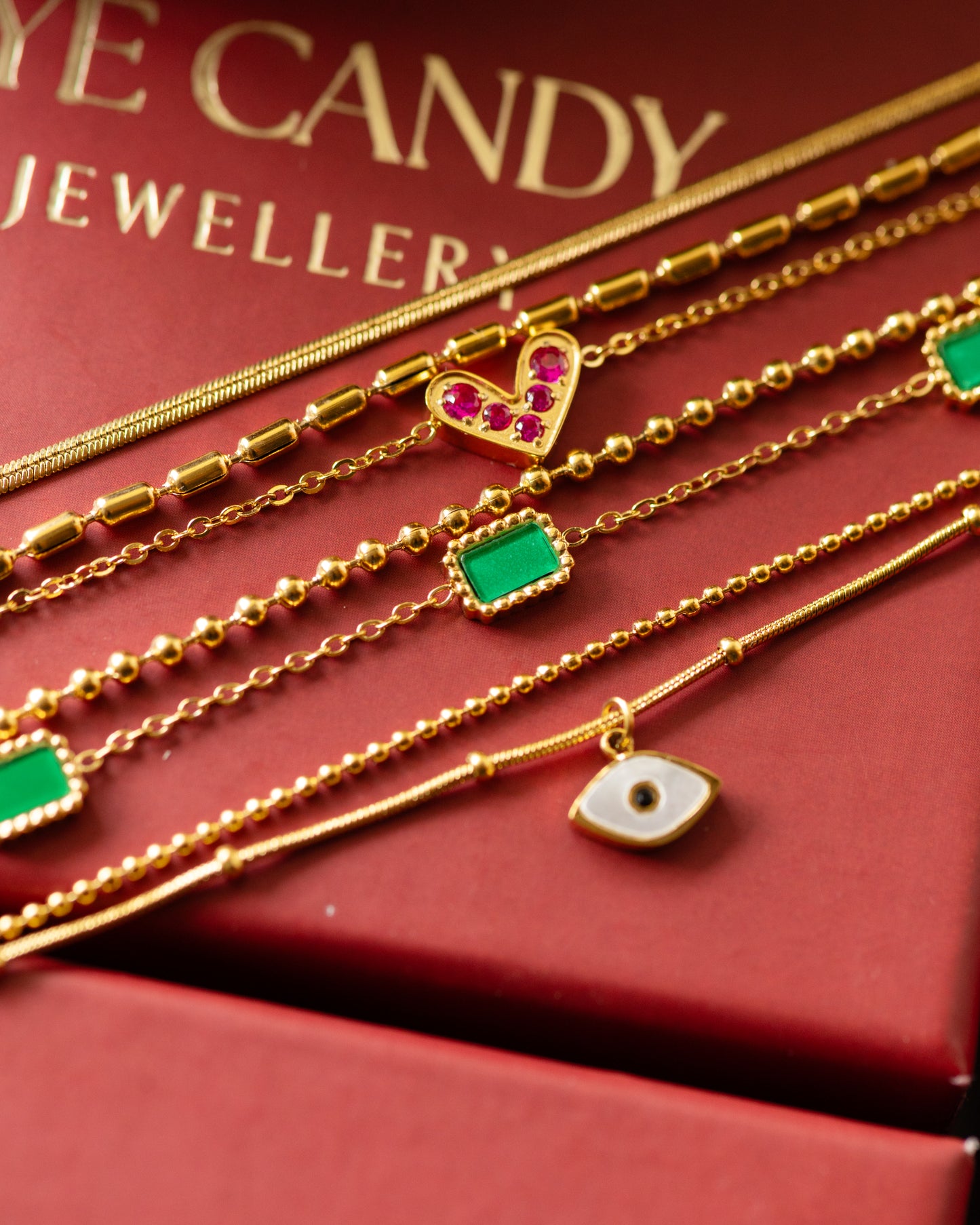 Emerald dainty Bracelet