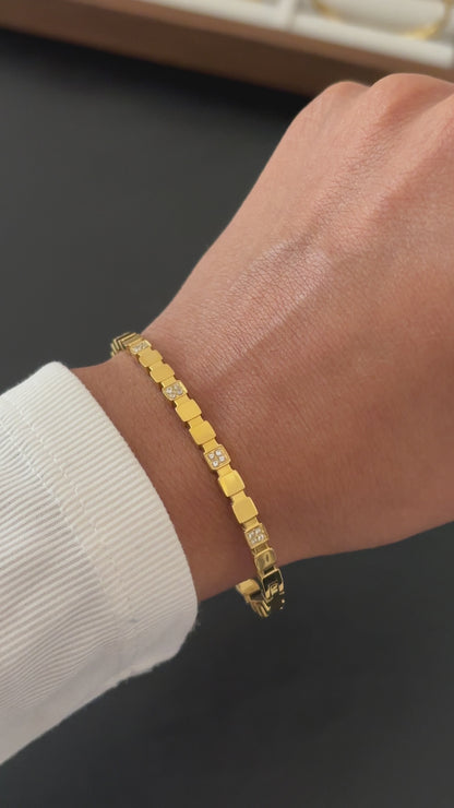 Skye Diamond Cuff